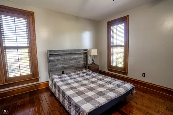 $2,800,000 | 115 West State Road 38, Pendleton, IN 46064