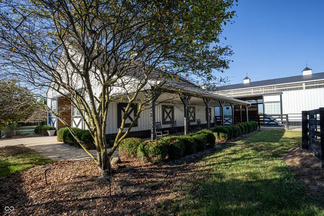 $2,800,000 | 115 West State Road 38, Pendleton, IN 46064