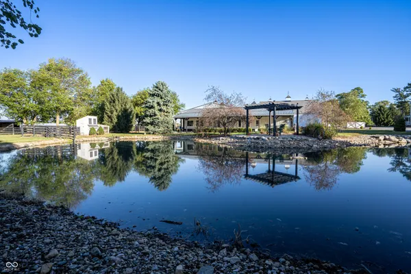 $2,800,000 | 115 West State Road 38, Pendleton, IN 46064