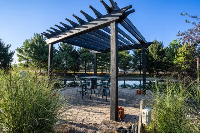 $2,800,000 | 115 West State Road 38, Pendleton, IN 46064