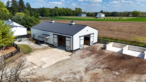 $2,800,000 | 115 West State Road 38, Pendleton, IN 46064