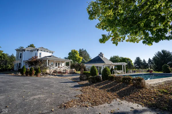 $2,800,000 | 115 West State Road 38, Pendleton, IN 46064