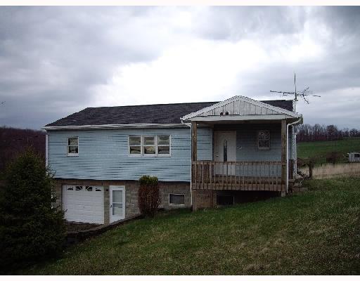 43 Gwen-Haley Road Burgettstown, PA 15021 - Photo 1 of 8 Exterior Front.
