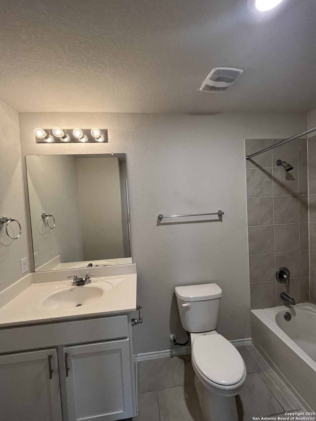 6218 Tadpole Bluff Converse, TX 78109 - Photo 17 of 23 a bathroom with a sink a toilet and shower