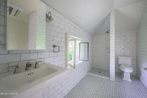 an empty room that has a window