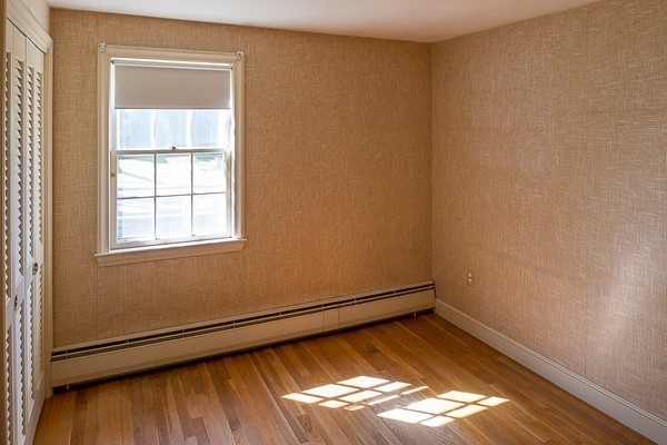 9 Nottingham Road Lynnfield, MA 01940 - Photo 11 of 16 Gallery Image 11
