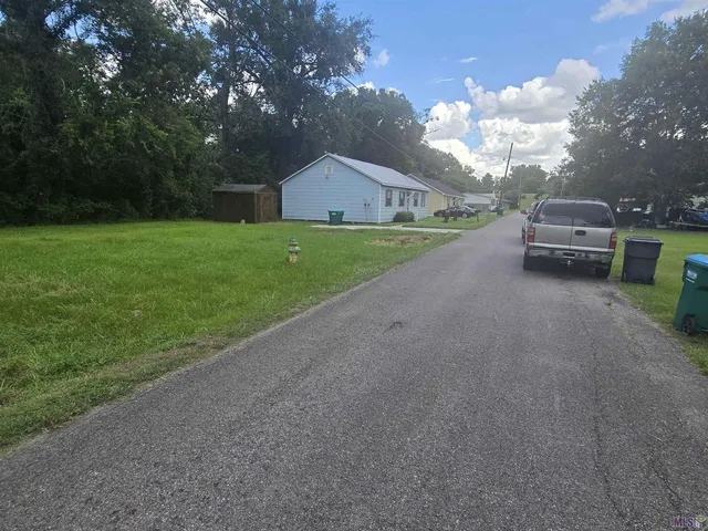 $185,000 | 1152-1160 Freeman Lane, Port Allen, LA 70767