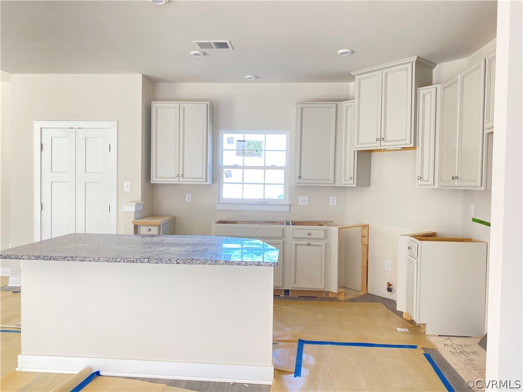 6524 Vischer Road Richmond, VA 23225 - Photo 4 of 20 Gallery Image 4