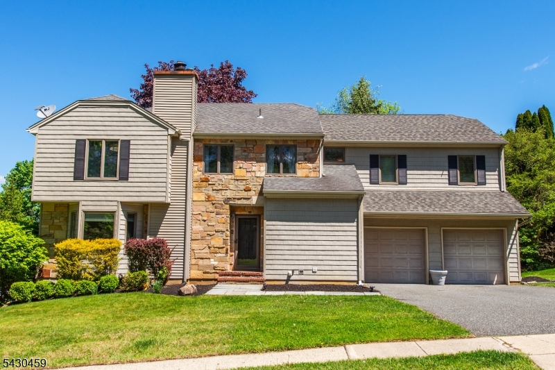 20 Knob Hill Road Hackettstown, NJ 07840 - Photo 2 of 35