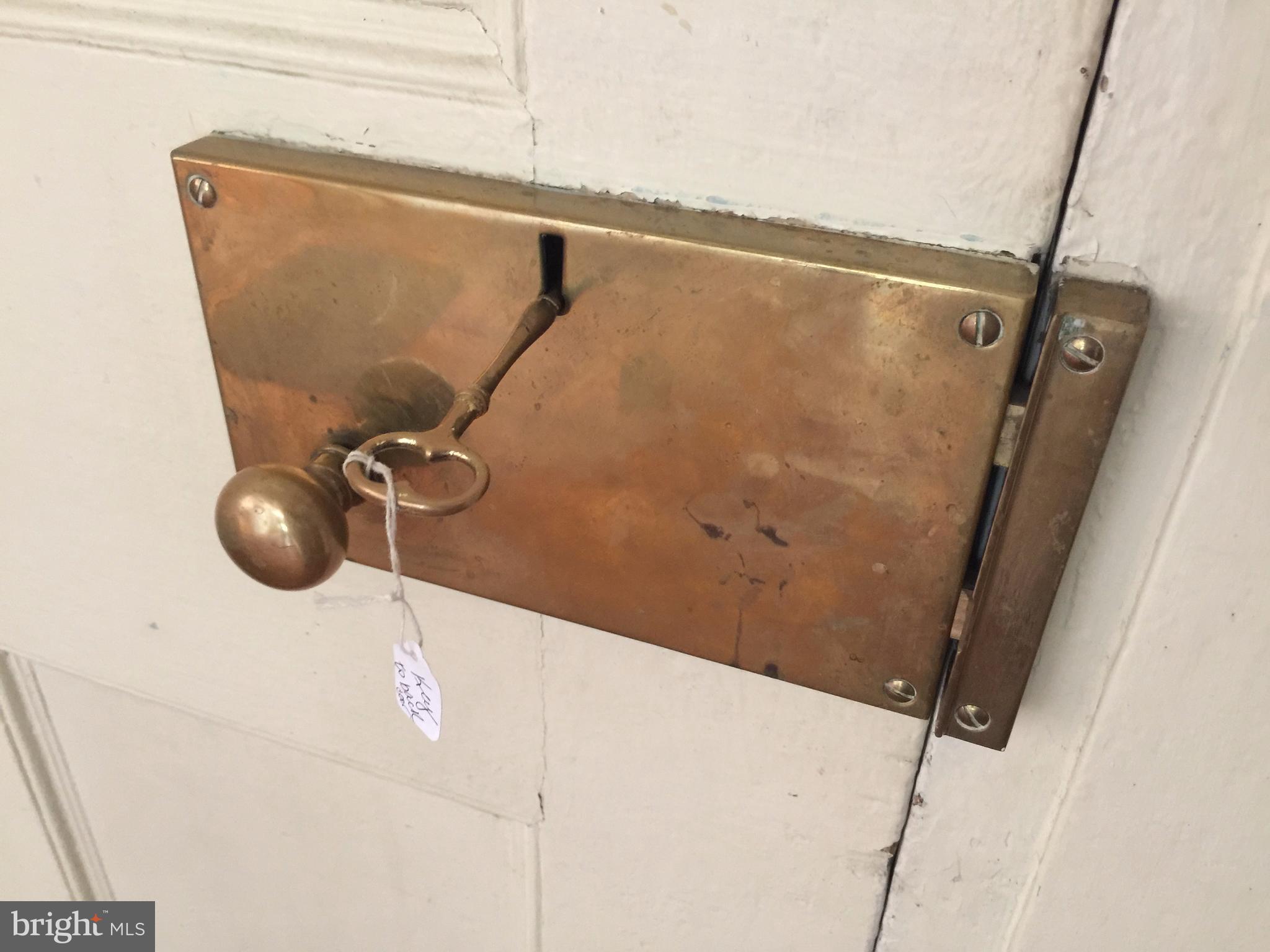 Door lock