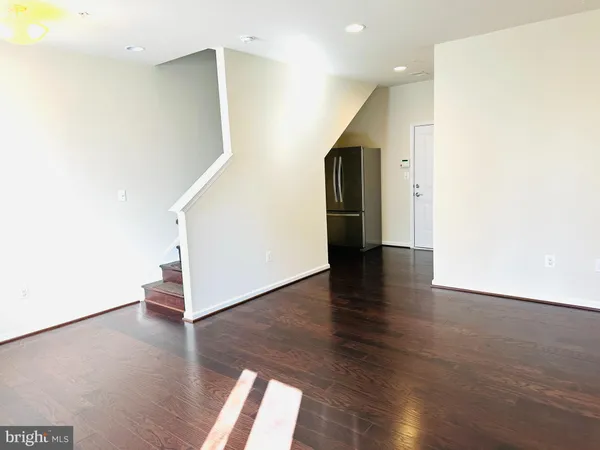 $3,200 | 13817 Byrne Park Drive, Clarksburg, MD 20871