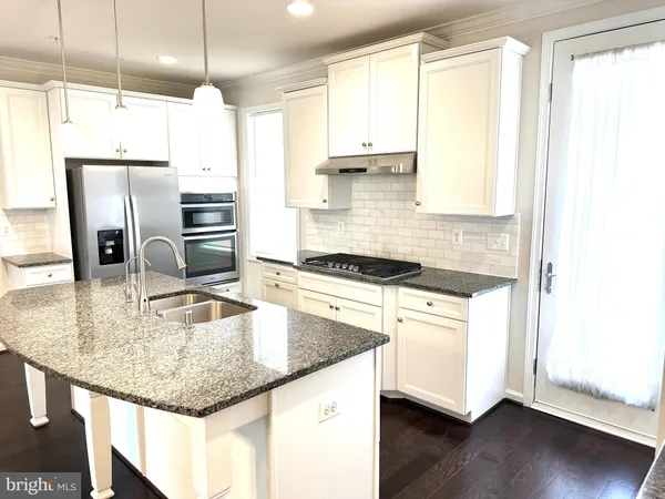 $3,200 | 13817 Byrne Park Drive, Clarksburg, MD 20871