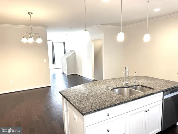 $3,200 | 13817 Byrne Park Drive, Clarksburg, MD 20871