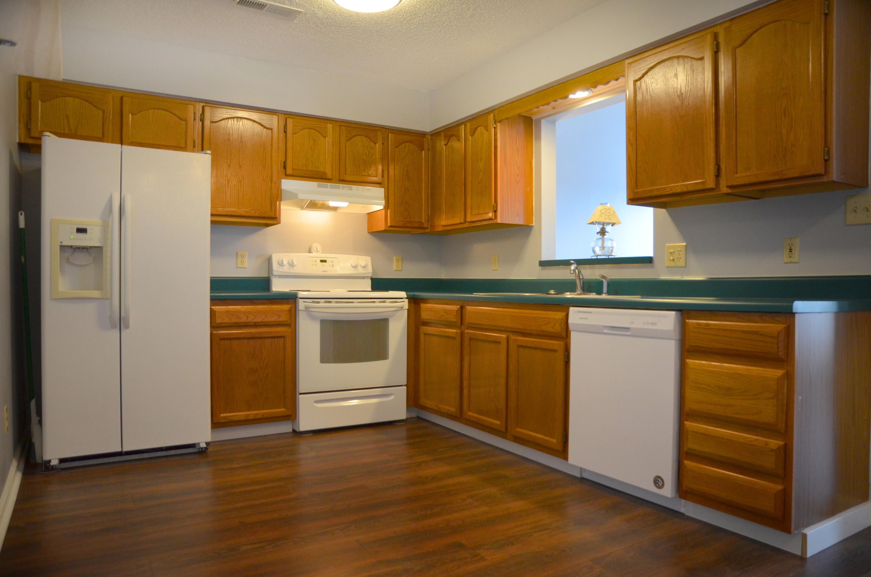 8034 Intervale Way Powell, TN 37849 - Photo 3 of 13 Kitchen