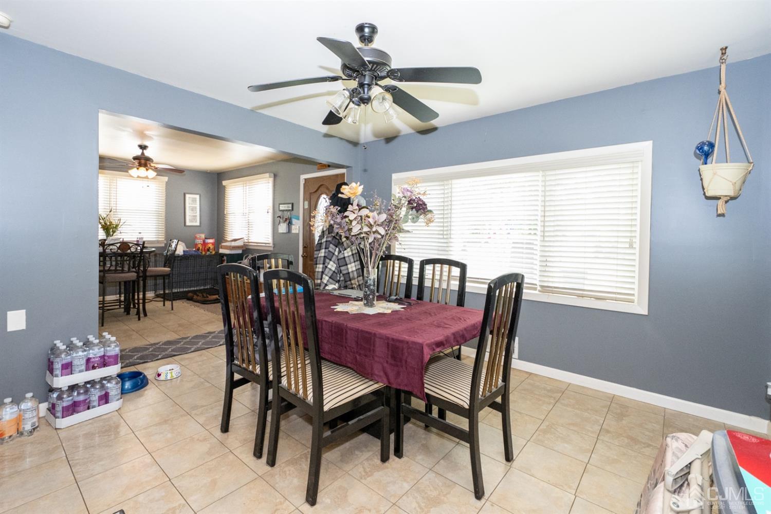 189 Texas Road Old Bridge, NJ 08857 - Photo 11 of 35 a dining room with furniture and window
