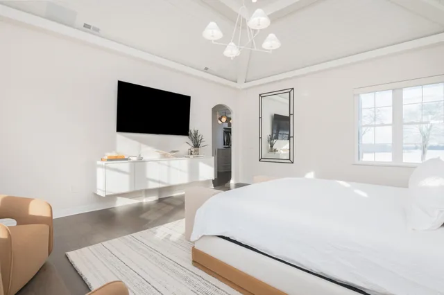 $3,990,000 | 1829 West Mill Road, Jackson, WI 53037