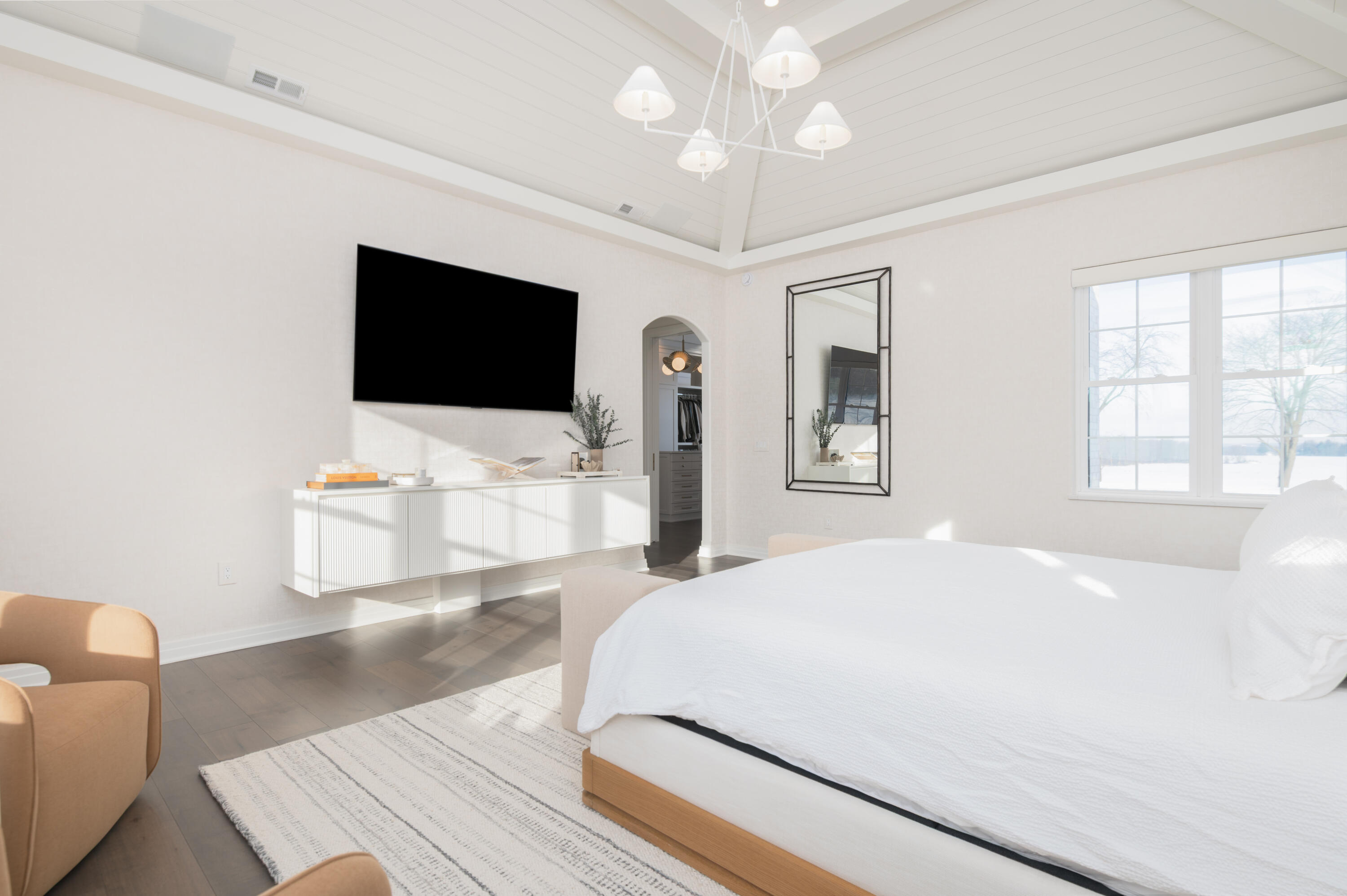 1829 West Mill Road Jackson, WI 53037 - Photo 18 of 57 Primary Bedroom