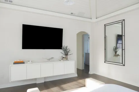 $3,990,000 | 1829 West Mill Road, Jackson, WI 53037