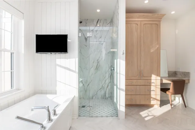 $3,990,000 | 1829 West Mill Road, Jackson, WI 53037