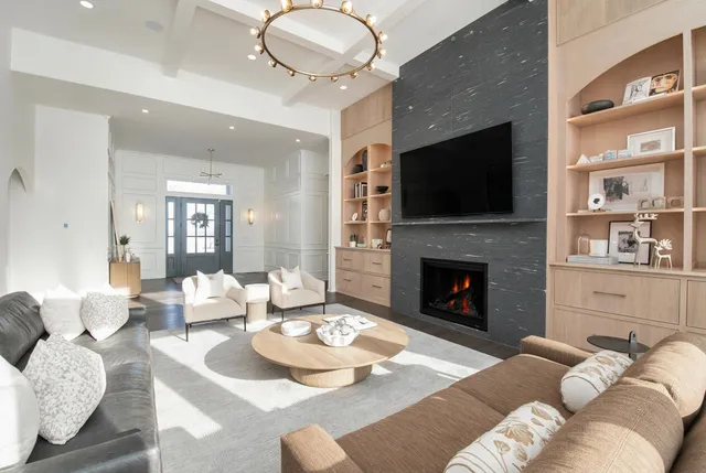 $3,990,000 | 1829 West Mill Road, Jackson, WI 53037