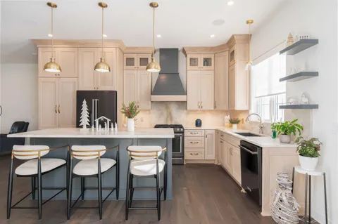 $3,990,000 | 1829 West Mill Road, Jackson, WI 53037