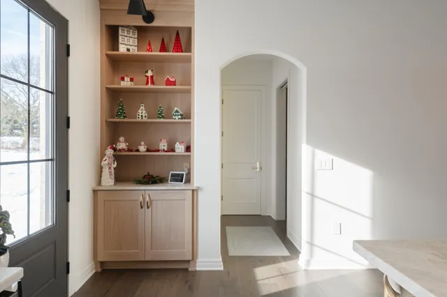 $3,990,000 | 1829 West Mill Road, Jackson, WI 53037