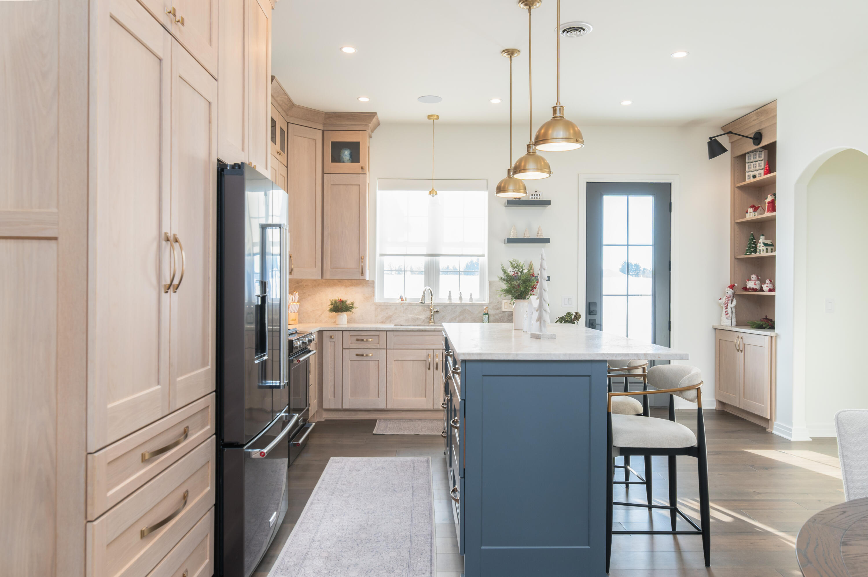 1829 West Mill Road Jackson, WI 53037 - Photo 43 of 57 In-Law Suite Kitchen