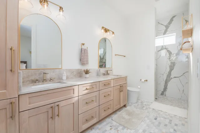 $3,990,000 | 1829 West Mill Road, Jackson, WI 53037