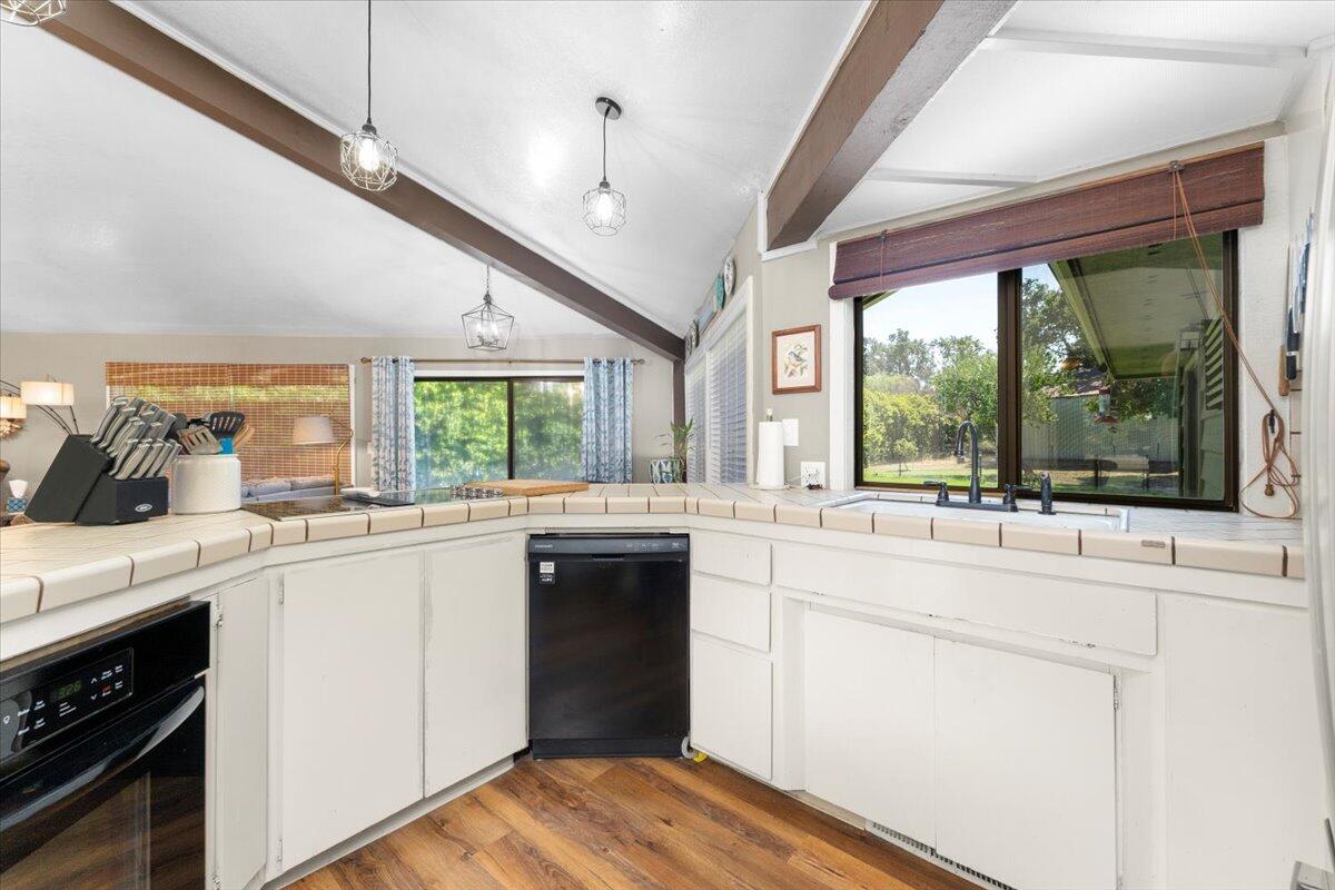 12325 Craig Avenue Red Bluff, CA 96080 - Photo 21 of 68 22-DSC08453