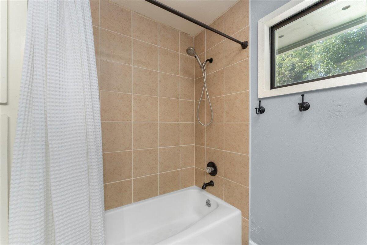 12325 Craig Avenue Red Bluff, CA 96080 - Photo 35 of 68 36-DSC08422