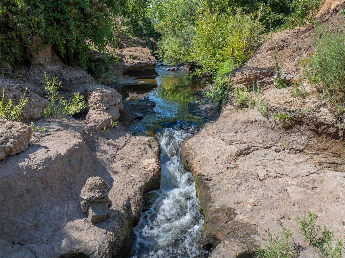 12325 Craig Avenue Red Bluff, CA 96080 - Photo 6 of 68 04-Aerial-10