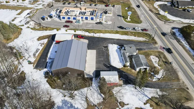 $1,400,000 | 480 East Parkdale Avenue, Manistee, MI 49660