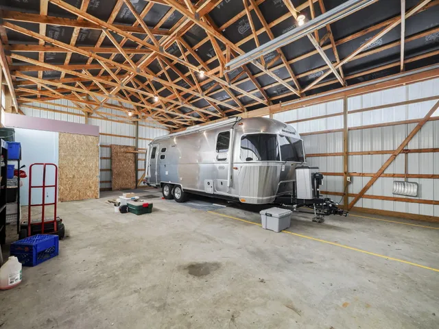 $1,400,000 | 480 East Parkdale Avenue, Manistee, MI 49660