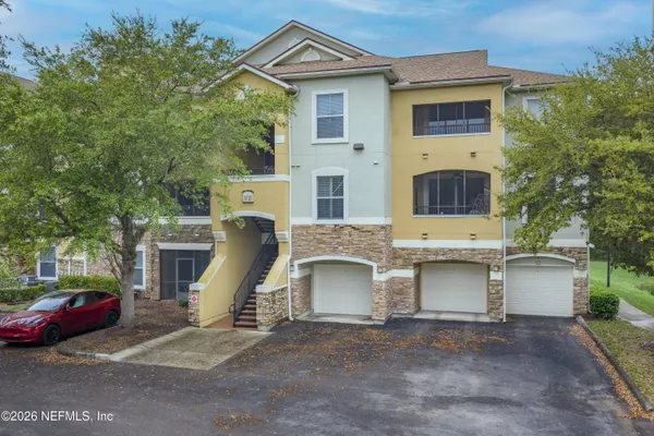 $175,000 | 8539 Gate Parkway West, Unit 438, Jacksonville, FL 32216