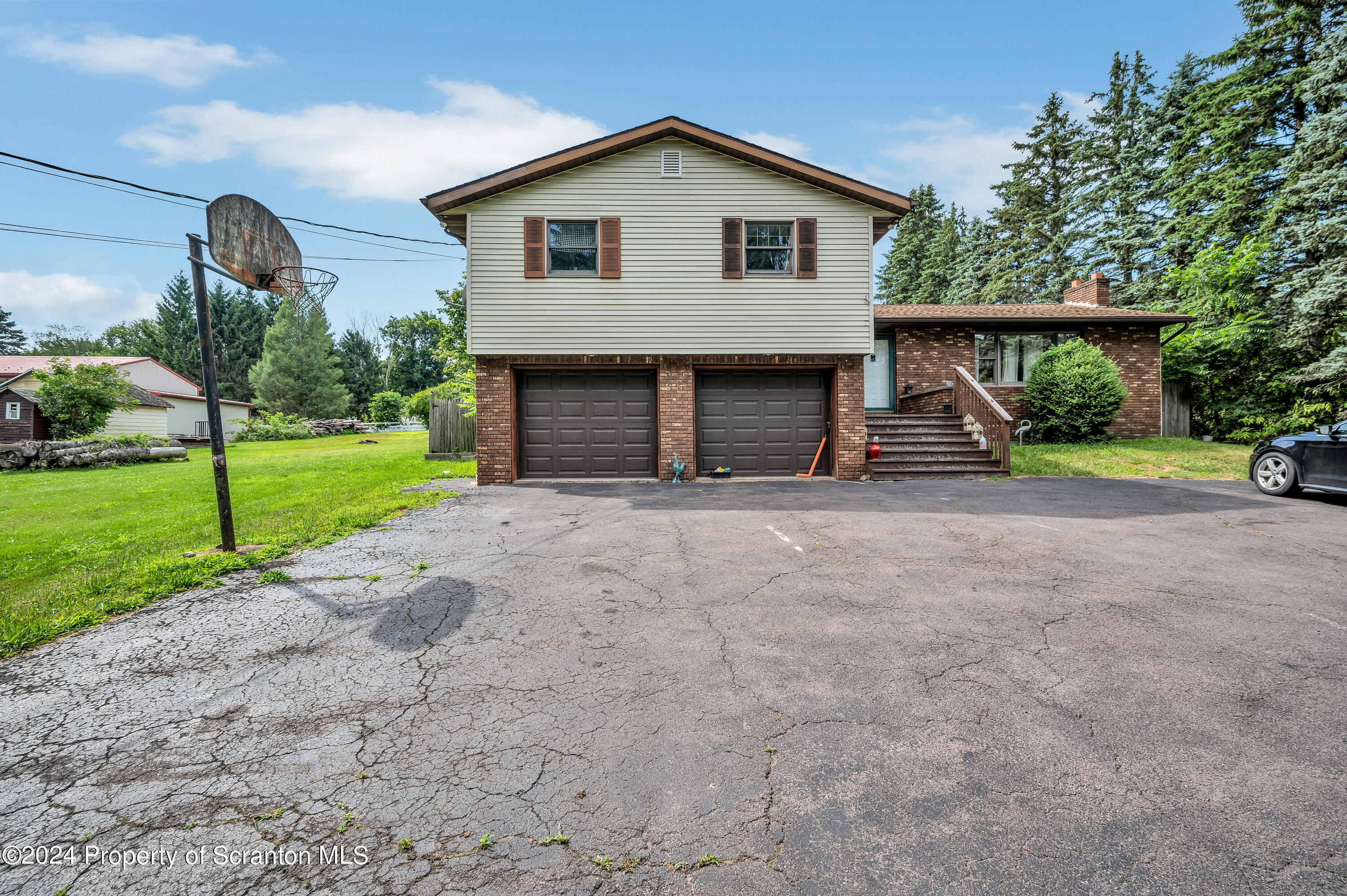 317 Edella Road Clarks Summit, PA 18411 - Photo 4 of 65 Gallery Image 4