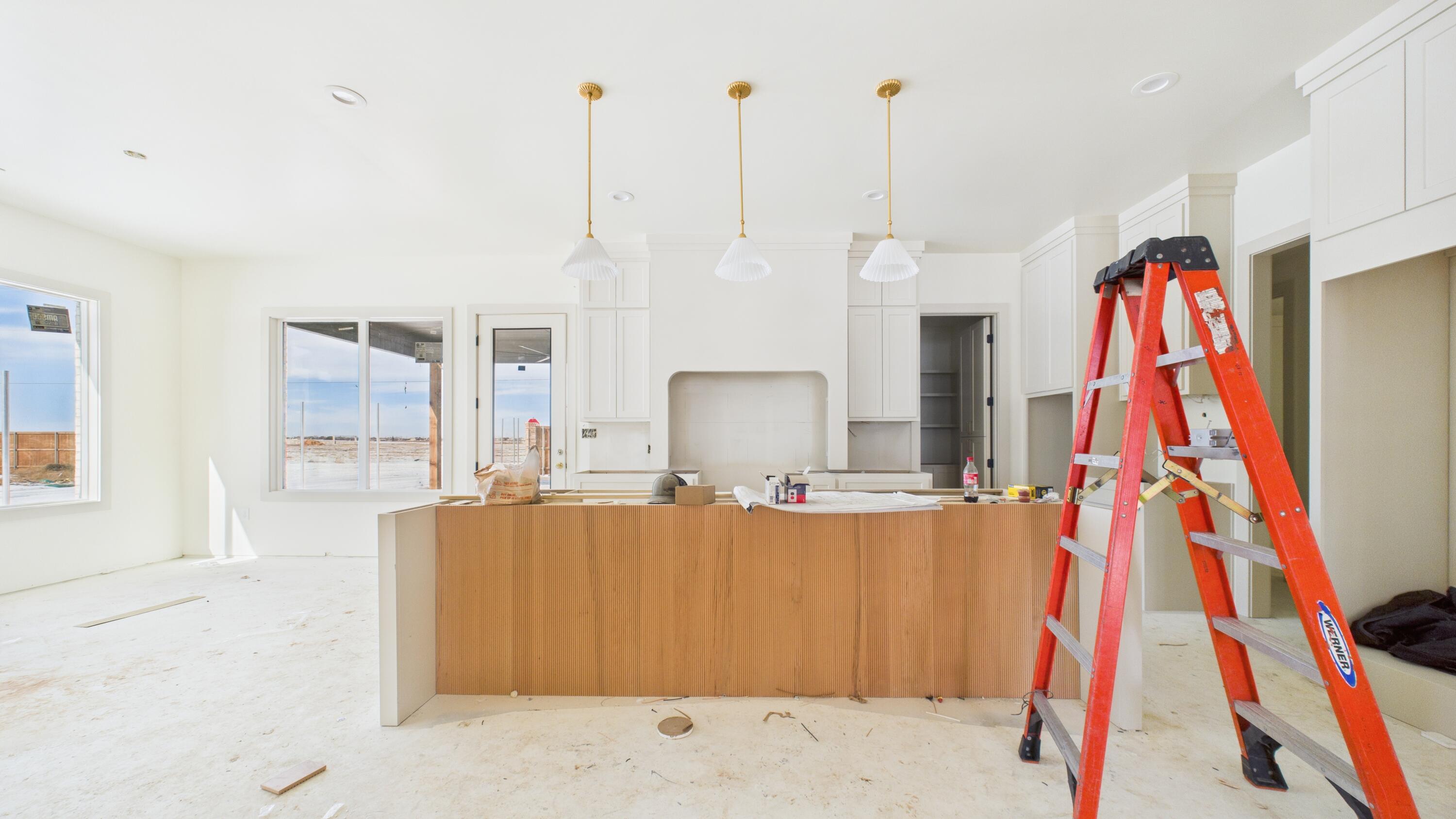 4622 138th Place Lubbock, TX 79424 - Photo 9 of 39 CAM03710G0-PR0180-STILL048