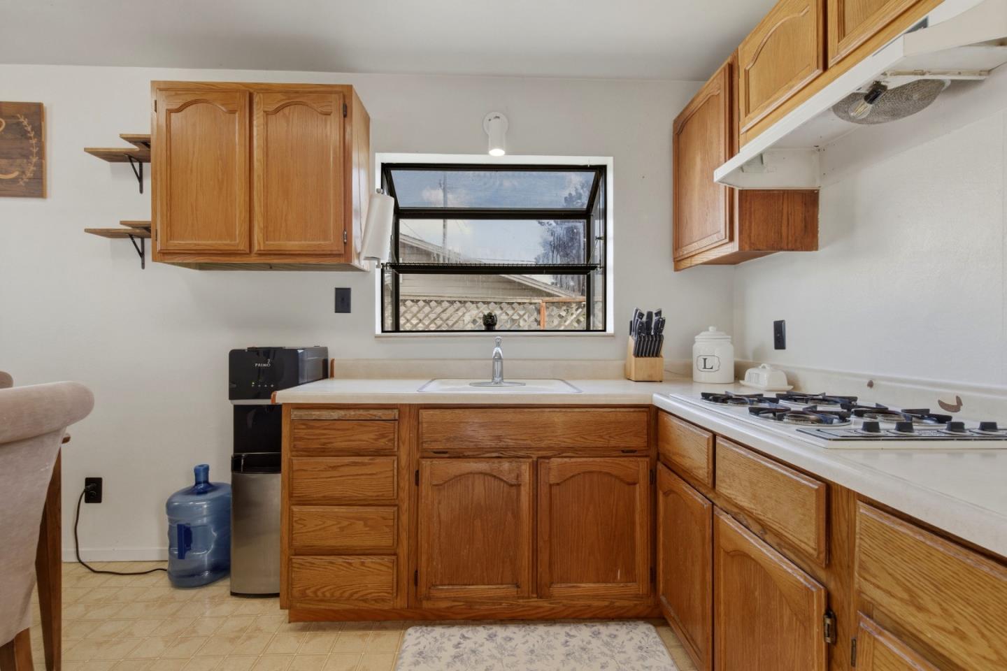 334 Carpenteria Road Aromas, CA 95004 - Photo 12 of 35 Gallery Image 12