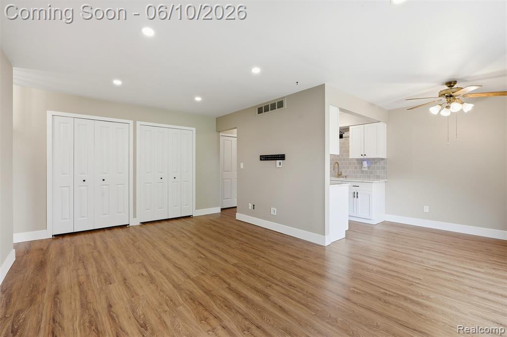 12042 15 Mile Road Sterling Heights, MI 48312 - Photo 11 of 25