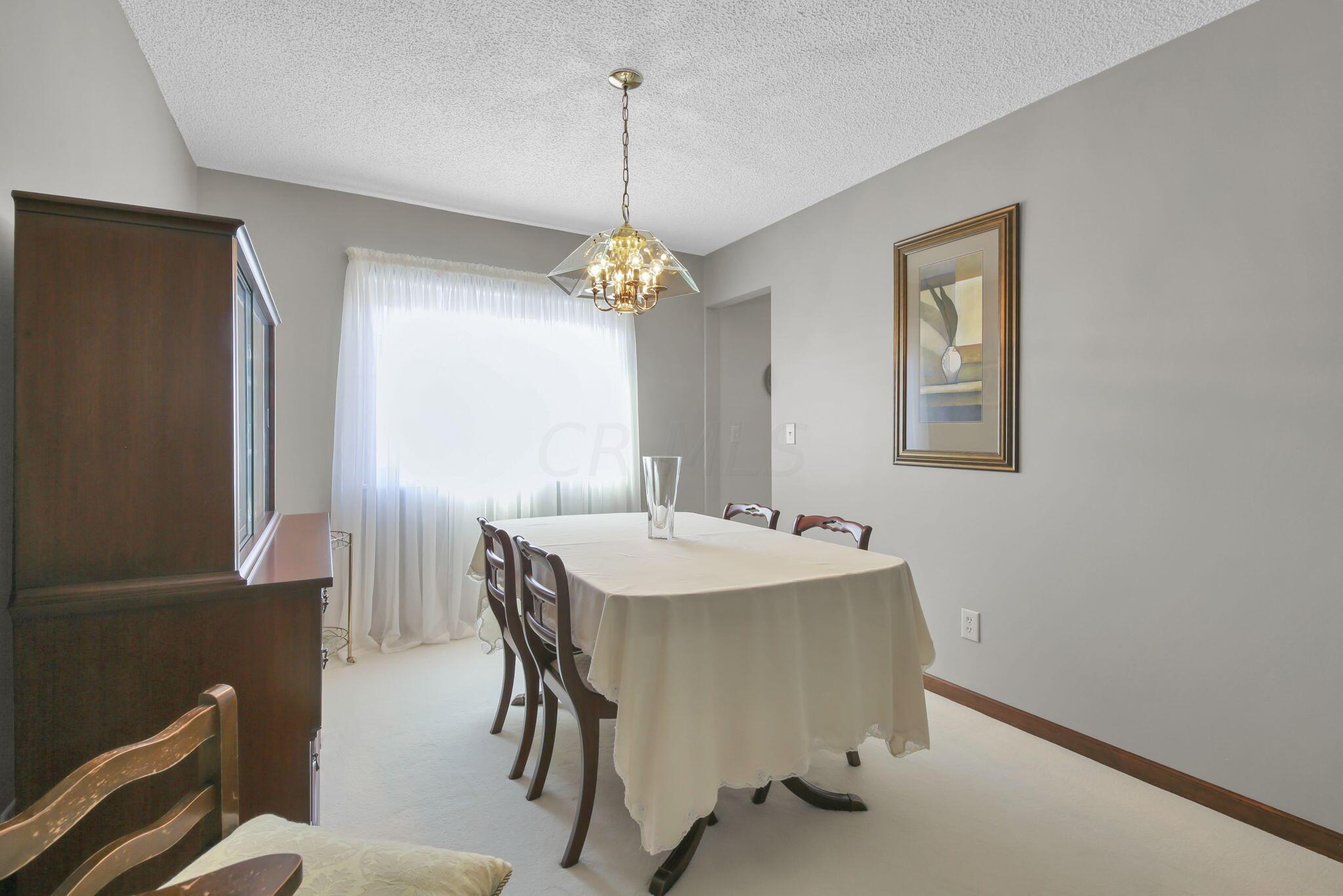 6222 Roxburgh Court, Unit 17B Columbus, OH 43213 - Photo 8 of 28 14-web-or-mls-5D9A0468