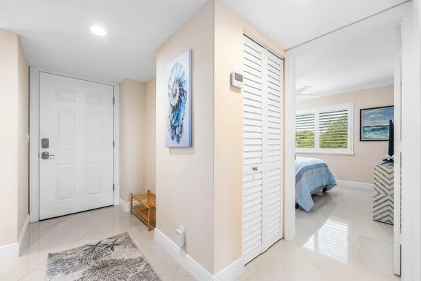 $4,300 | 7286 Huntington Lane, Unit 301, Delray Beach, FL 33446