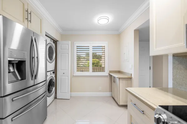 $4,300 | 7286 Huntington Lane, Unit 301, Delray Beach, FL 33446