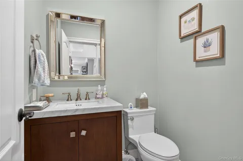 $3,150,000 | 261 Harbor Road, Cold Spring Harbor, NY 11724