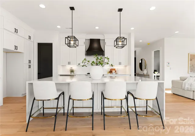 $858,000 | 2005 South Street, Charlotte, NC 28208