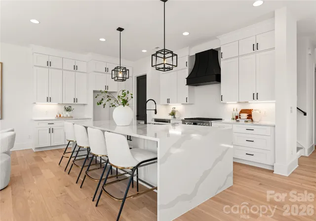 $858,000 | 2005 South Street, Charlotte, NC 28208