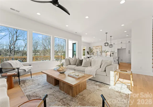 $858,000 | 2005 South Street, Charlotte, NC 28208