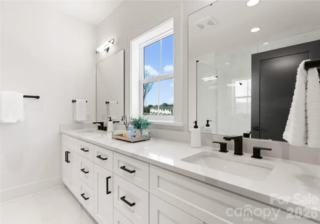 $858,000 | 2005 South Street, Charlotte, NC 28208