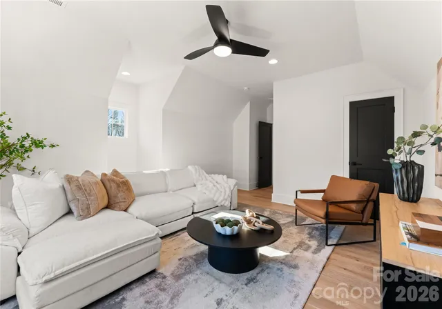 $858,000 | 2005 South Street, Charlotte, NC 28208