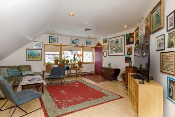 $429,999 | 14 Travers Street, Gardner, MA 01440