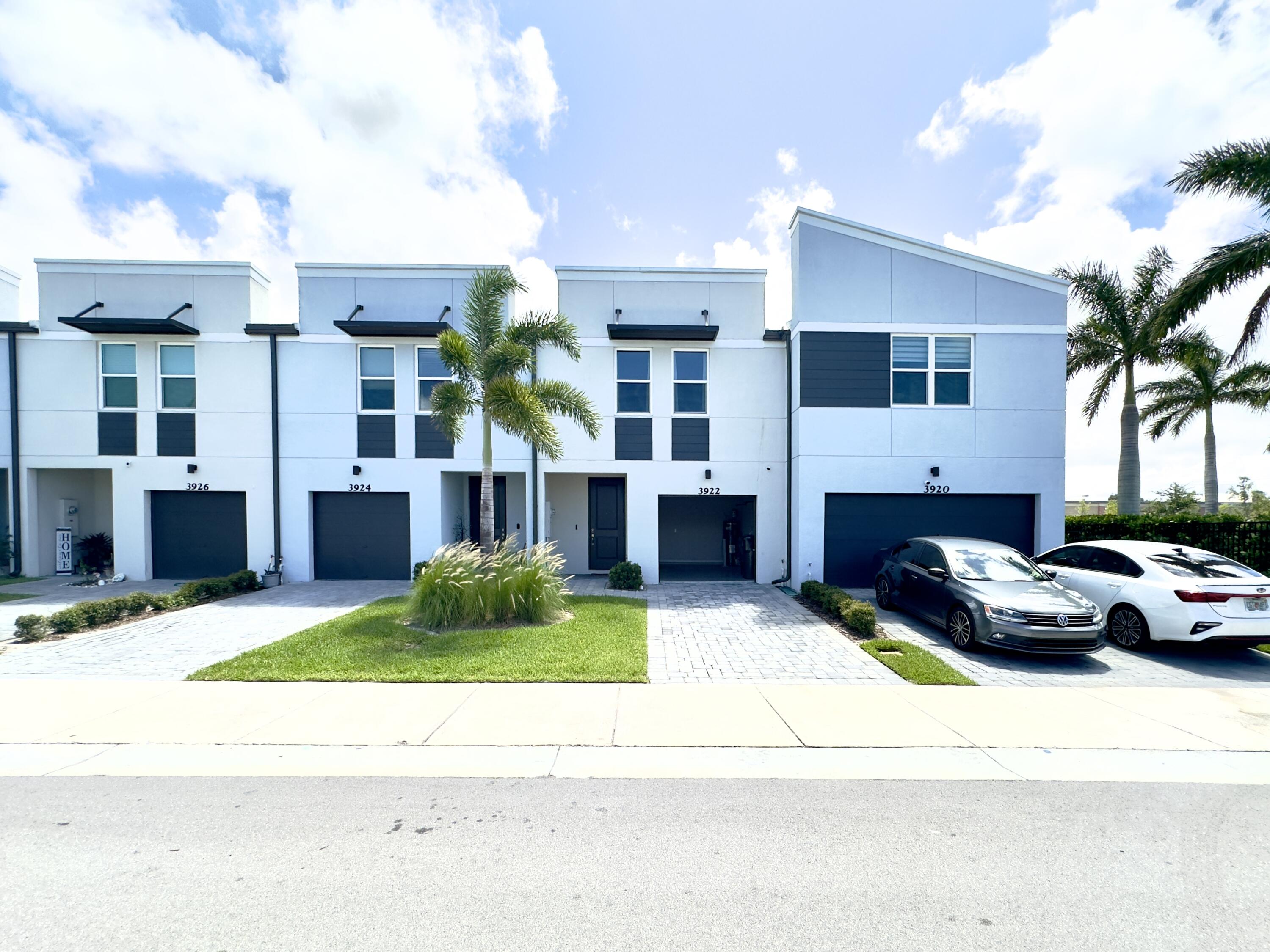 3922 Southeast Caladium Court, Unit 3922 Stuart, FL 34997 - Photo 4 of 54 IMG_0149