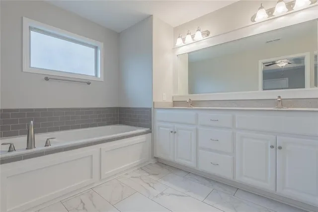 $479,900 | 1302 Melissa Court, Kearney, MO 64060